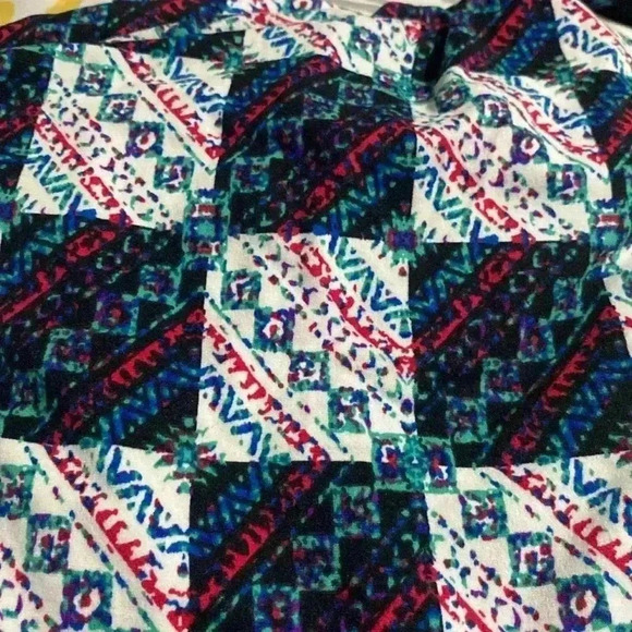 Lularoe - Picture 1 of 1